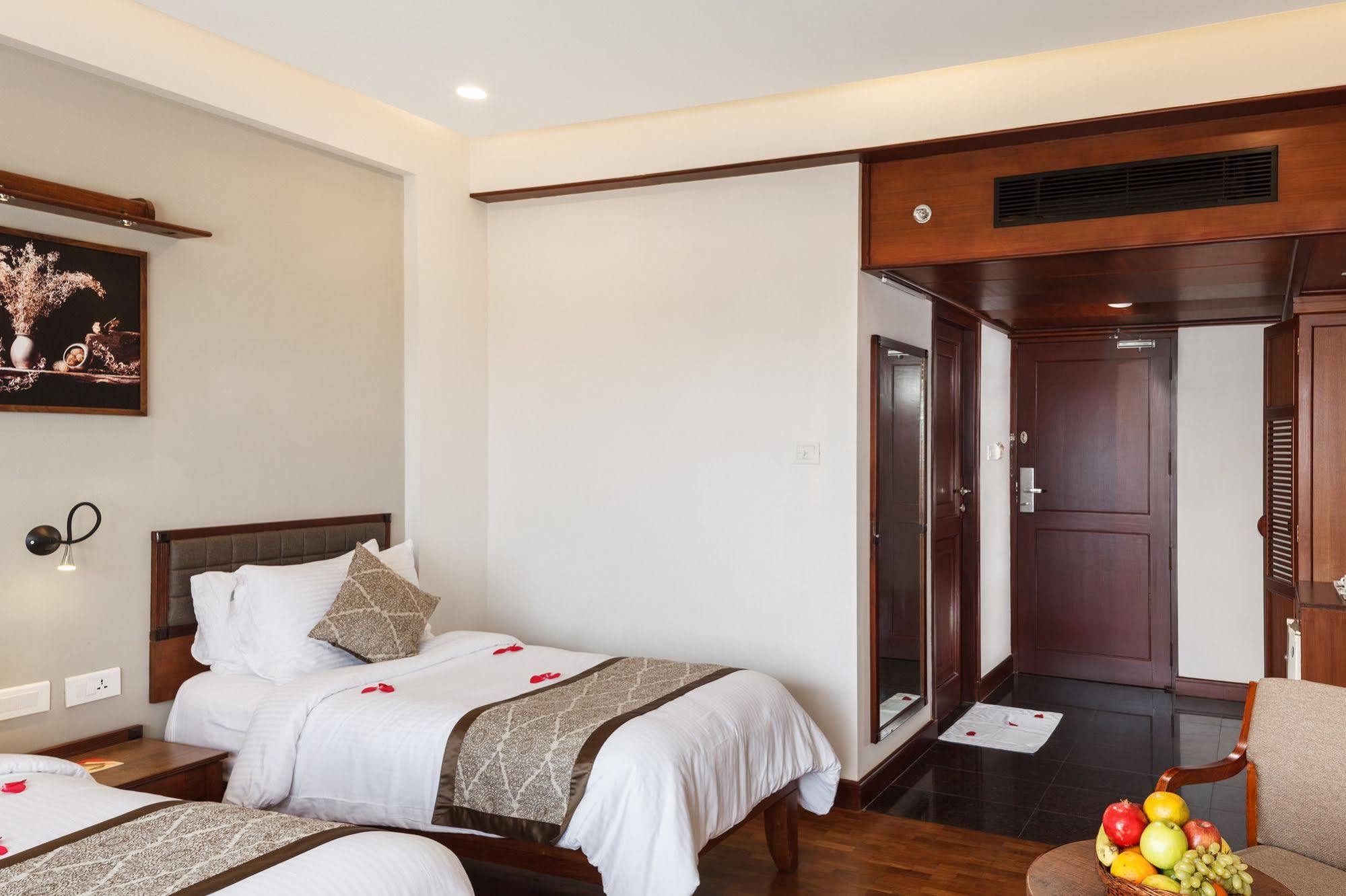 Keys Select By Lemon Tree Hotels, Malabar Gate, Kozhikode Luaran gambar